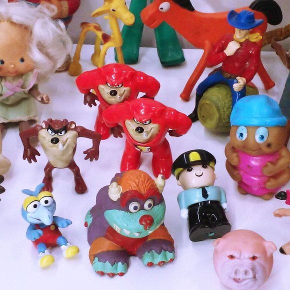 Lot of 27 Vintage 70s-80s Toys Assorted Karcher Monster Ernie Lil Pony Taz Smurf - Picture 3 of 12